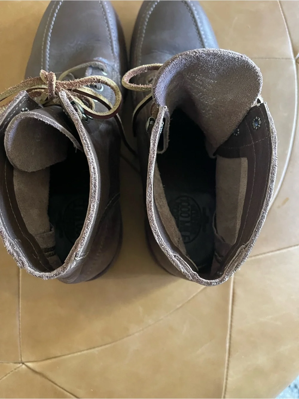 Men's Wolverine 1000 mile Moc-Toe boot